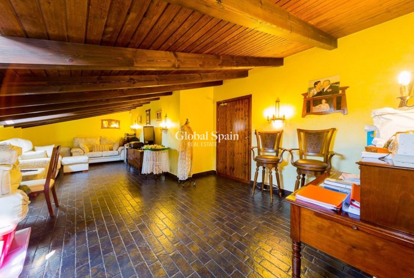 Revente - MAISON -
ALMORADÍ - Camino De Catral