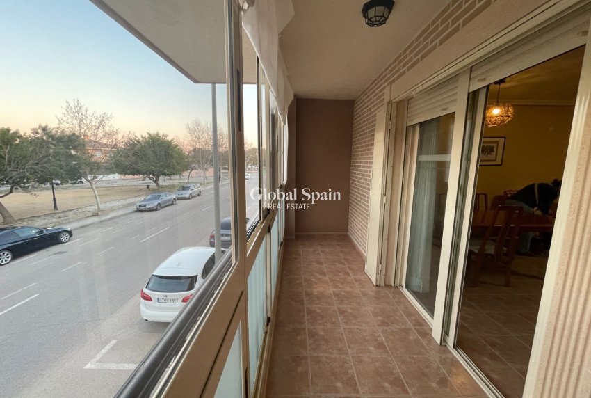 Revente - MAISON -
ALMORADÍ - Inland