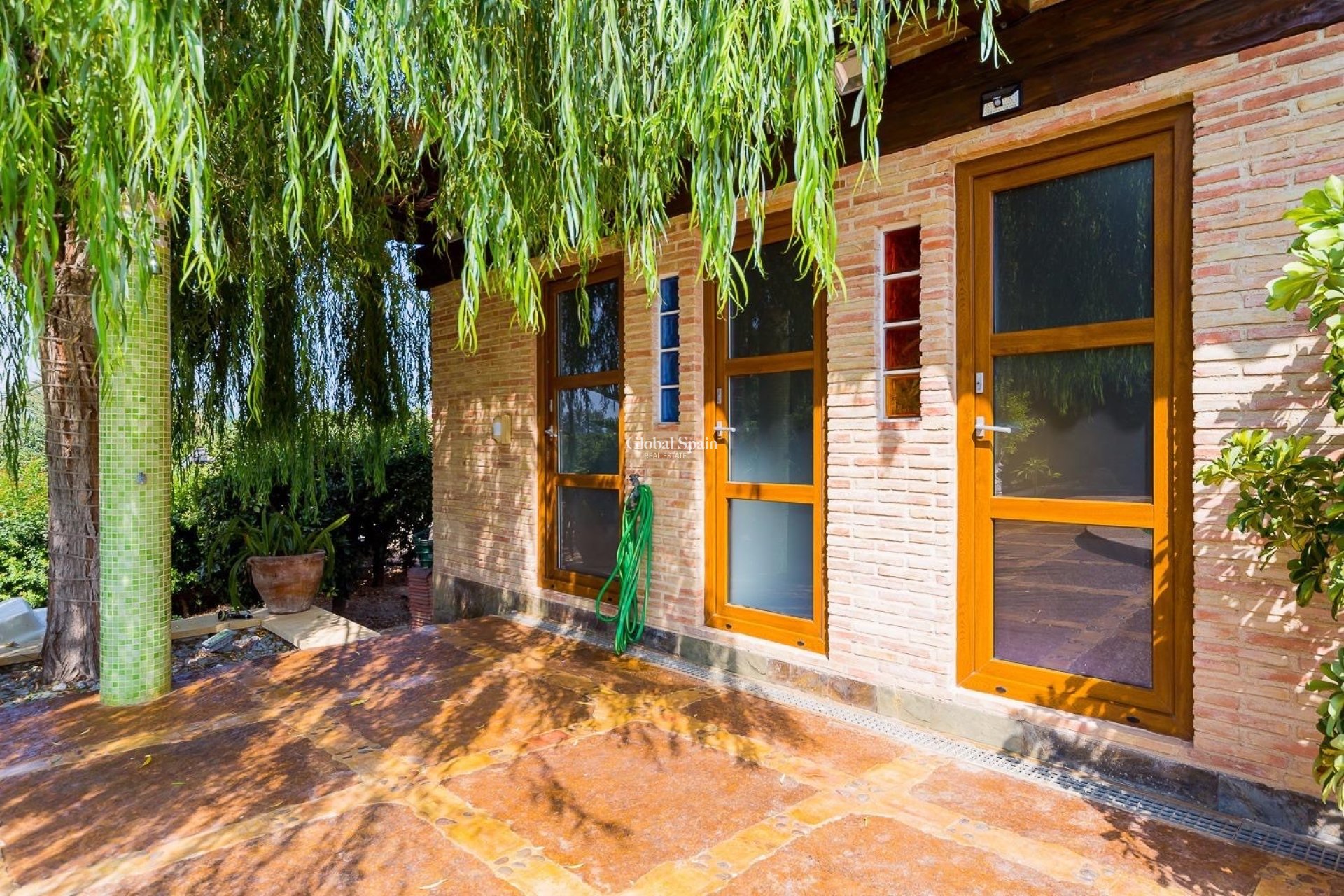 Revente - MAISON -
ALMORADÍ - Inland