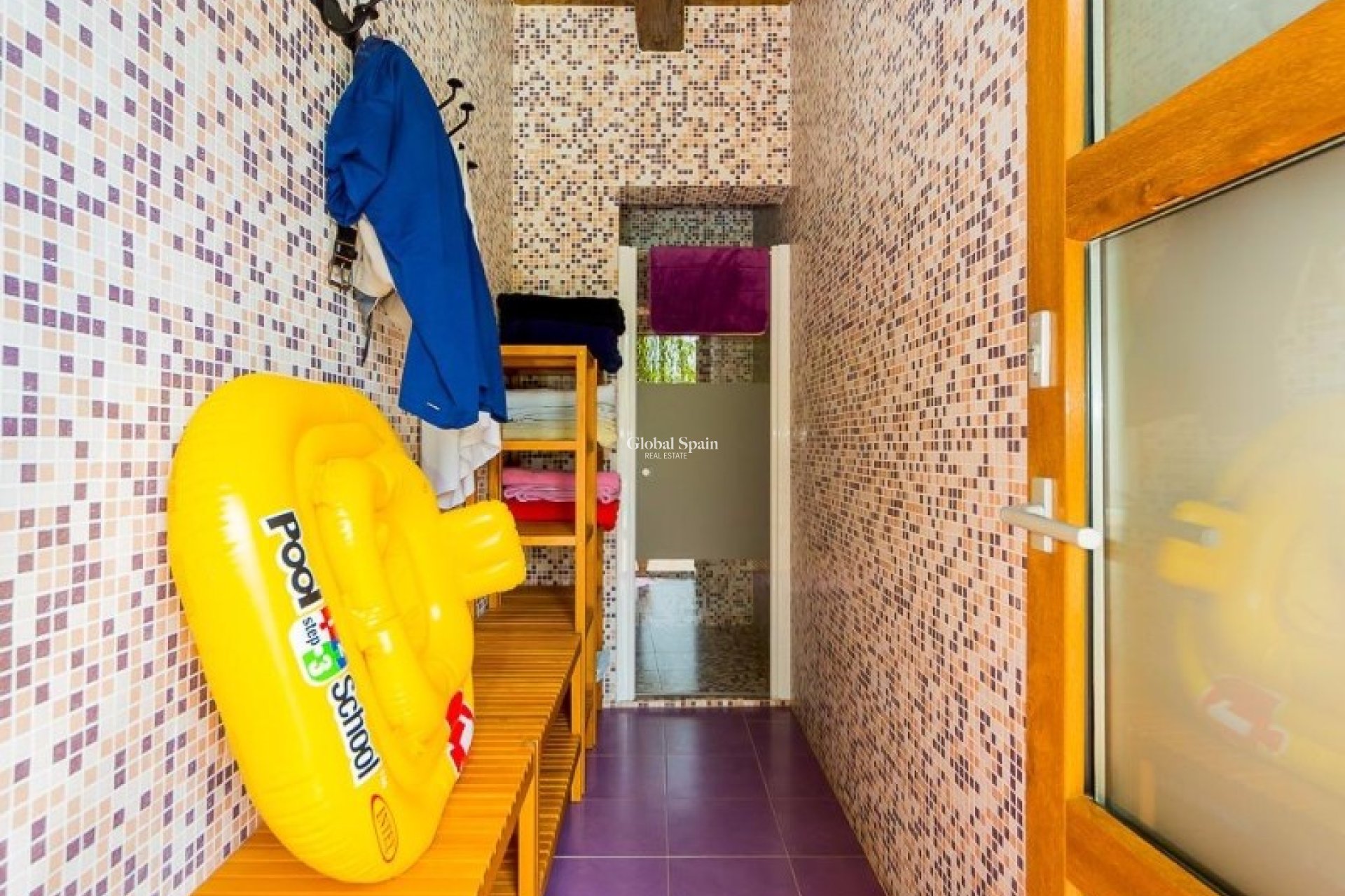 Revente - MAISON -
ALMORADÍ - Inland