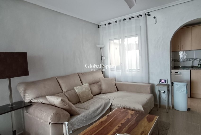 Revente - MAISON -
AVILESES - Jerónimo Y Avileses