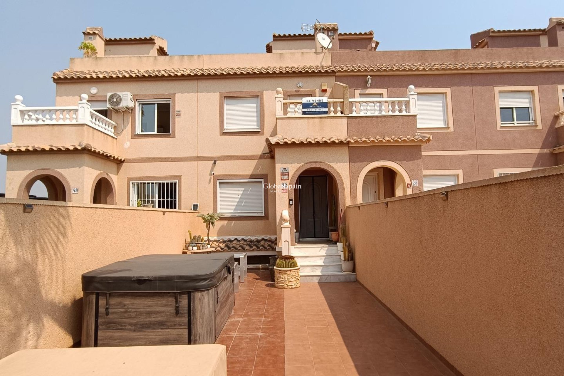 Revente - MAISON -
AVILESES - Jerónimo Y Avileses