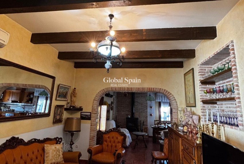 Revente - MAISON -
BENEJÚZAR - Comunidad Valenciana