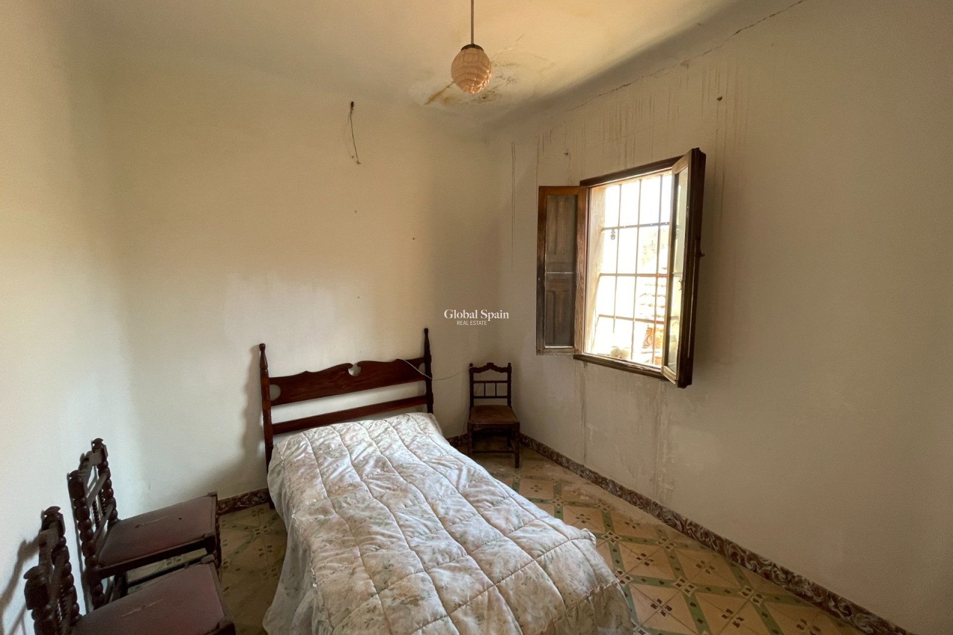 Revente - MAISON -
BENEJÚZAR - Inland