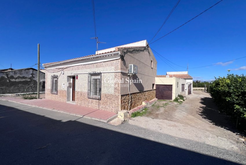 Revente - Maison -
Benejúzar