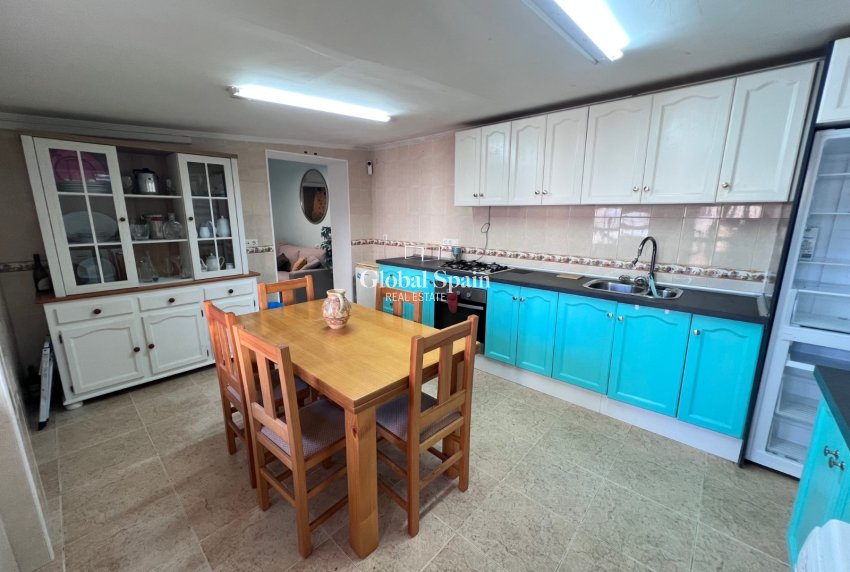 Revente - Maison -
Benejúzar