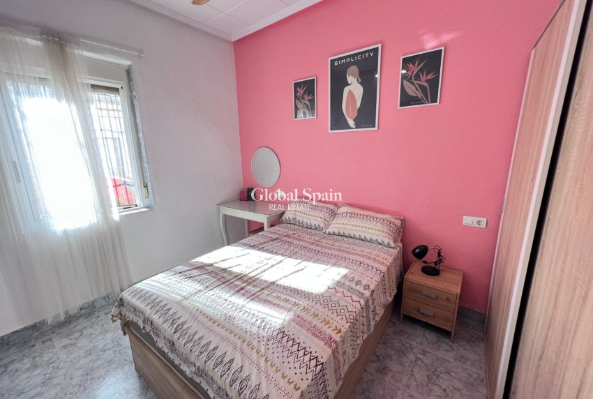 Revente - Maison -
Benejúzar