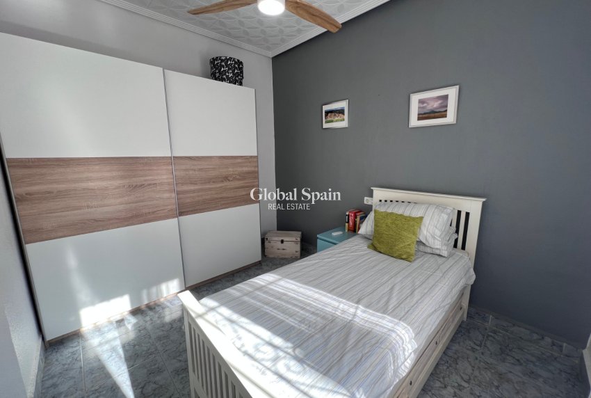 Revente - Maison -
Benejúzar