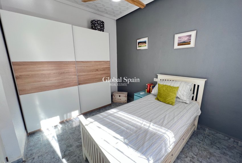 Revente - Maison -
Benejúzar