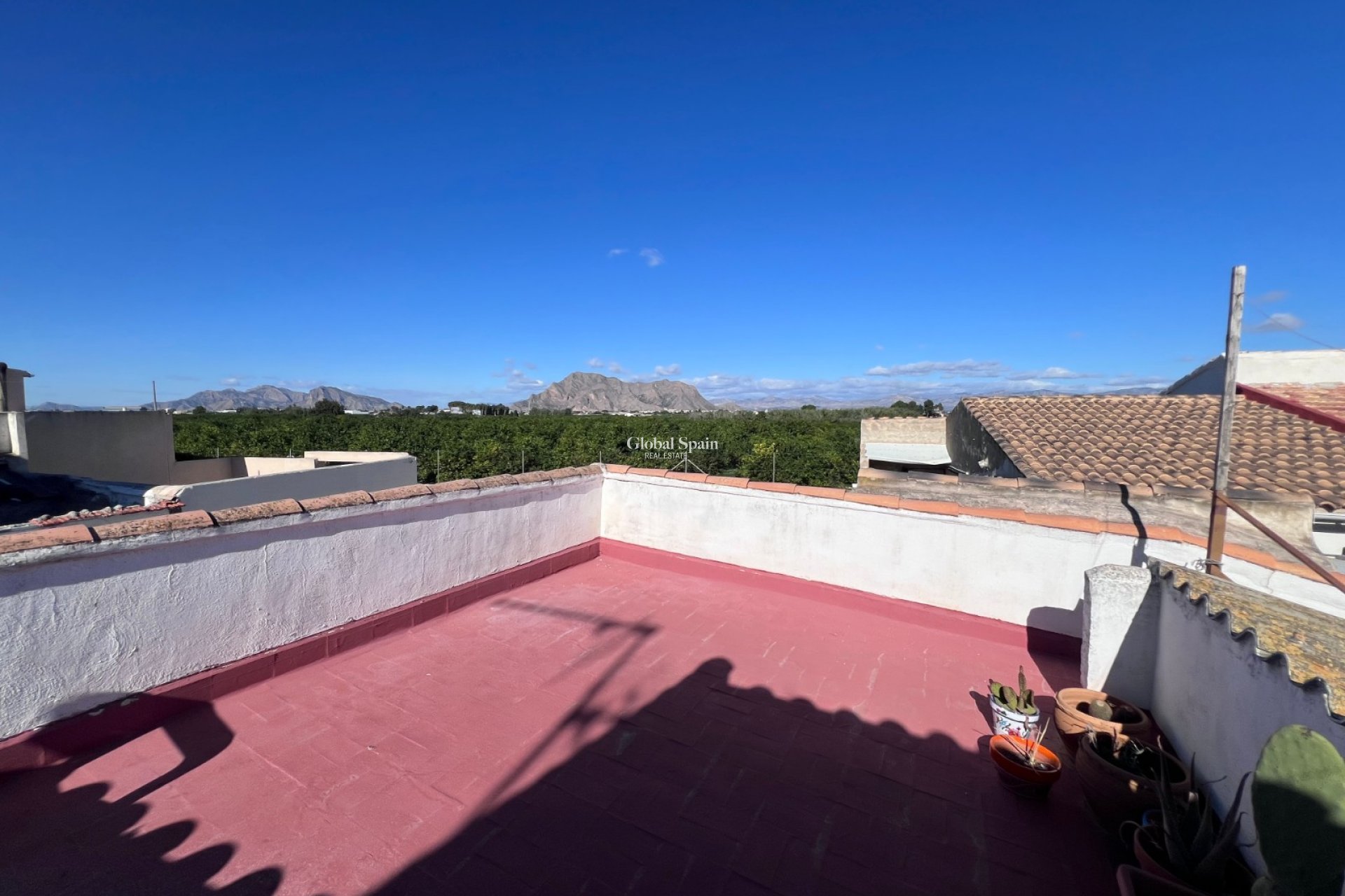 Revente - Maison -
Benejúzar