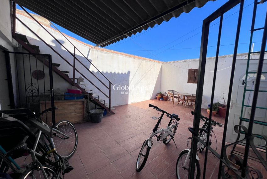 Revente - Maison -
Benejúzar