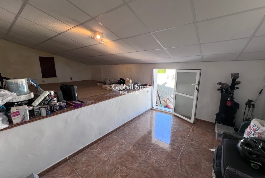 Revente - Maison -
Benejúzar