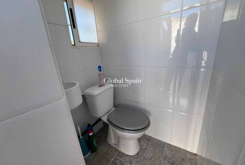 Revente - Maison -
Benejúzar