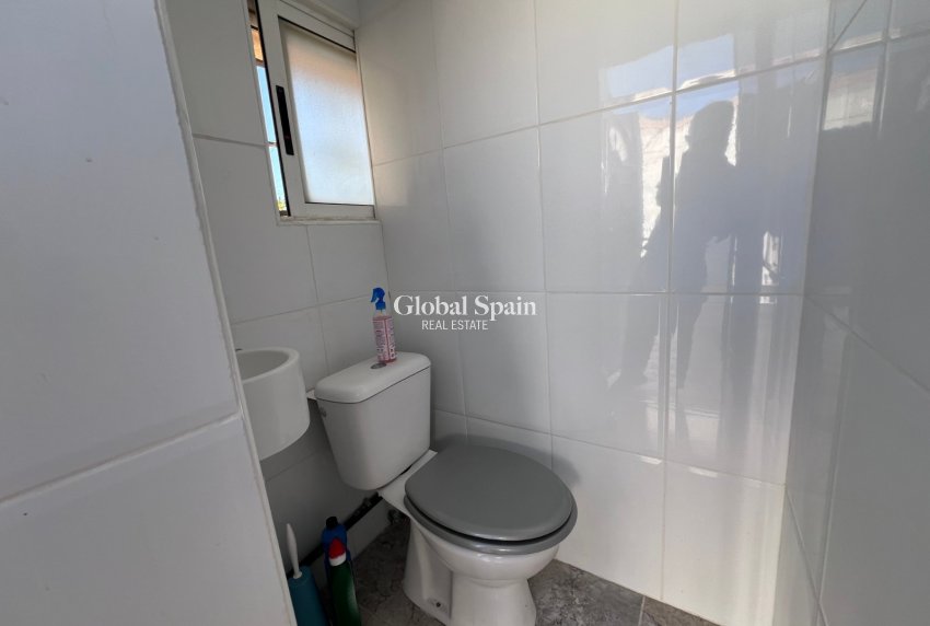 Revente - Maison -
Benejúzar