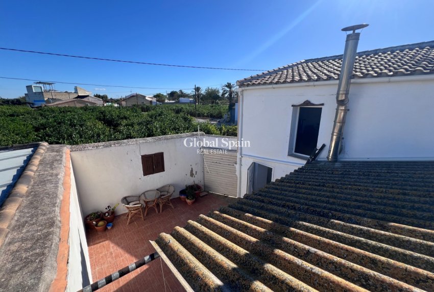 Revente - Maison -
Benejúzar