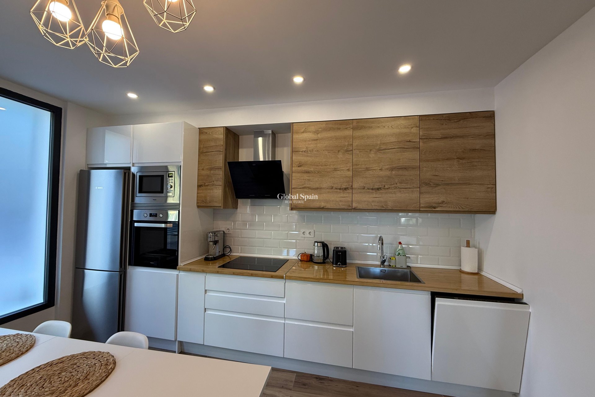 Revente - MAISON -
BENIDORM - Costa Blanca