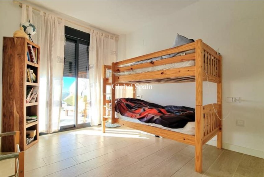 Revente - MAISON -
BENIDORM - Costa Blanca