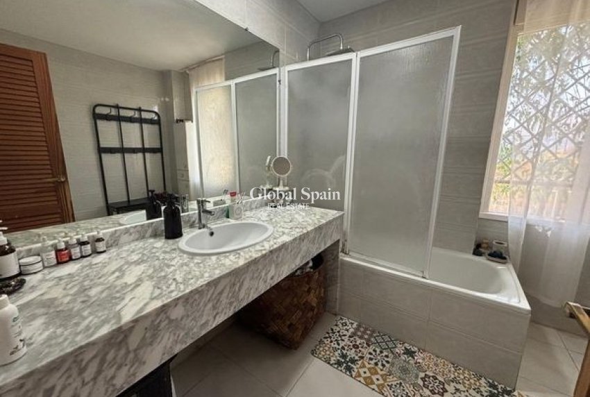 Revente - Maison -
Benidorm - Levante