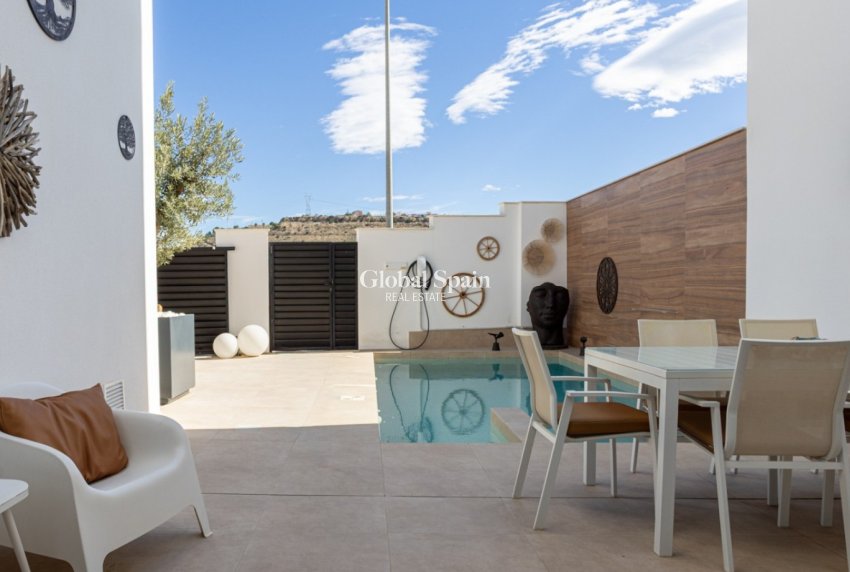 Revente - MAISON -
BENIJÓFAR - Costa Blanca