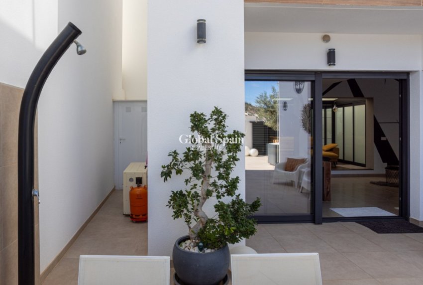 Revente - MAISON -
BENIJÓFAR - Costa Blanca