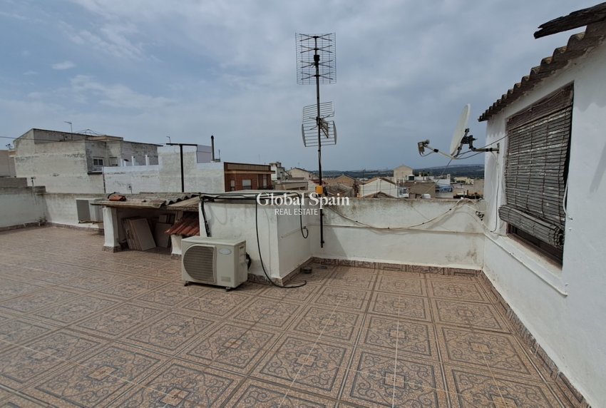 Revente - MAISON -
BENIJÓFAR - Costa Blanca