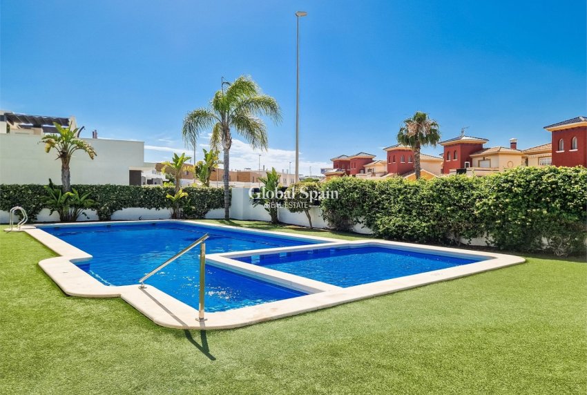 Revente - MAISON -
CABO ROIG - Costa Blanca