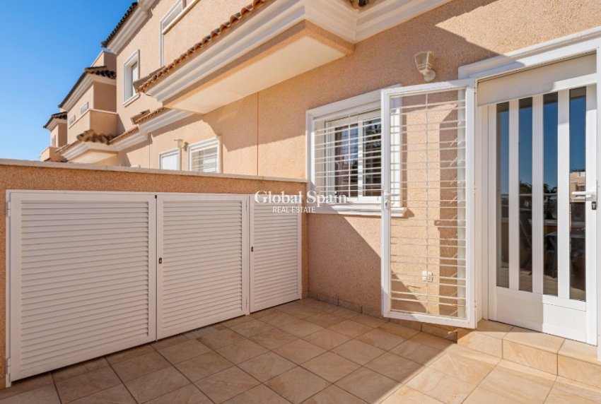 Revente - Maison -
CABO ROIG - Lomas de Cabo Roig