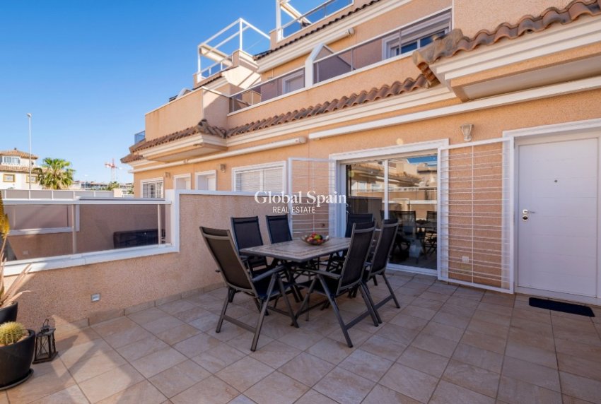Revente - Maison -
CABO ROIG - Lomas de Cabo Roig