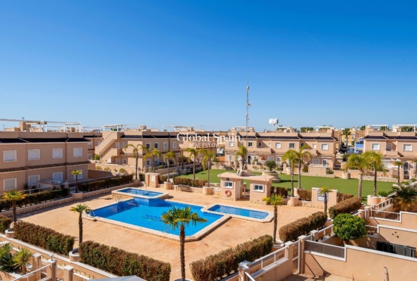 Revente - Maison -
CABO ROIG - Lomas de Cabo Roig