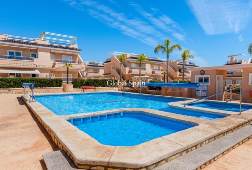 Revente - Maison -
CABO ROIG - Lomas de Cabo Roig