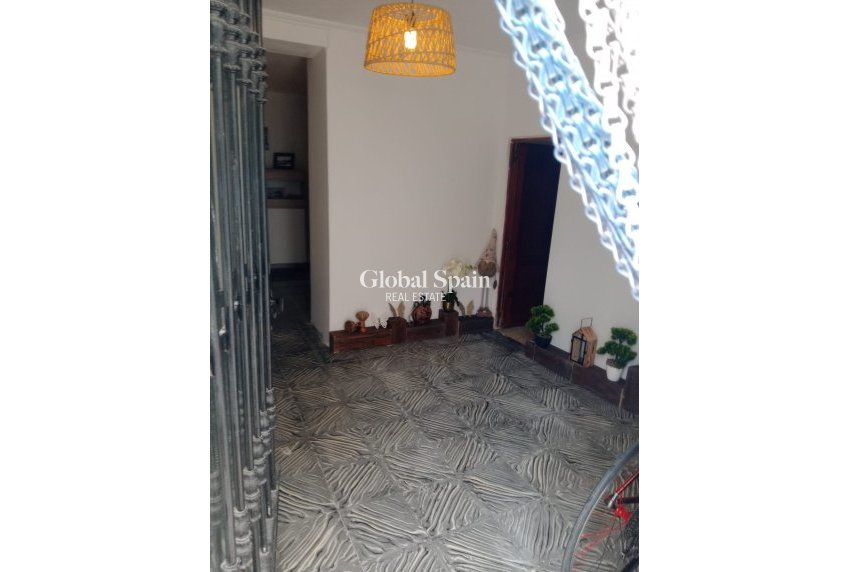 Revente - MAISON -
CALLOSA D'EN SARRIÀ - Callosa De Ensarrià