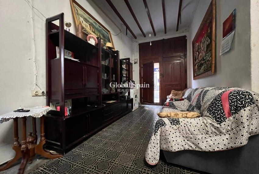 Revente - MAISON -
CALLOSA D'EN SARRIÀ - Callosa De Ensarrià