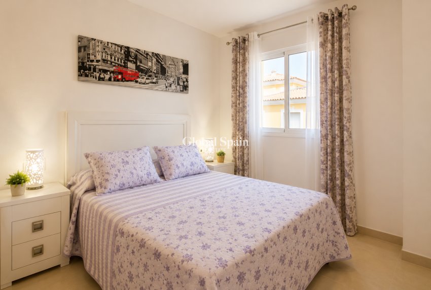 Revente - MAISON -
CALPE - Zona Puerto Blanco - Maryvilla