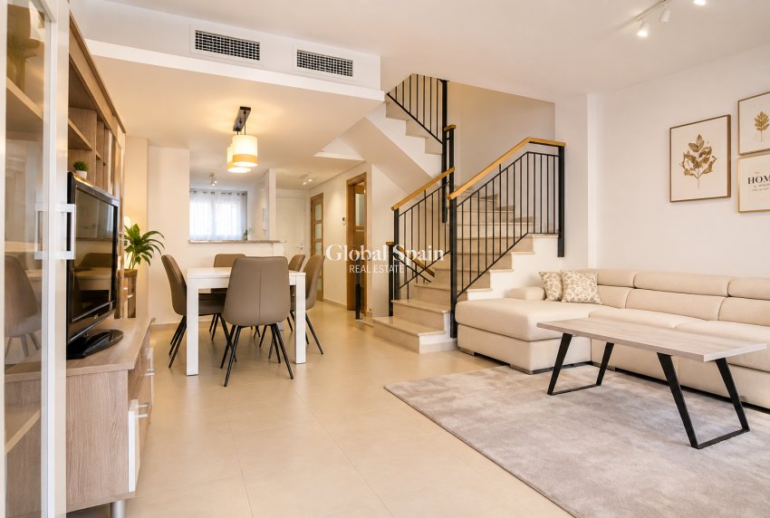 Revente - MAISON -
CALPE - Zona Puerto Blanco - Maryvilla