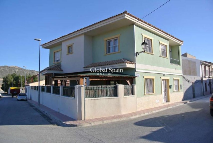 Revente - MAISON -
CAÑADA DE LA LEÑA - Inland