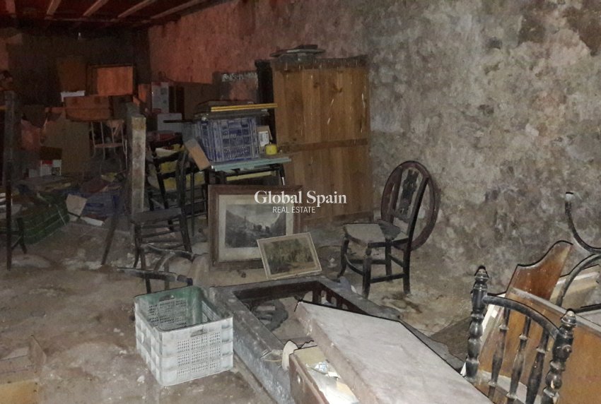 Revente - MAISON -
CARAVACA DE LA CRUZ - Inland