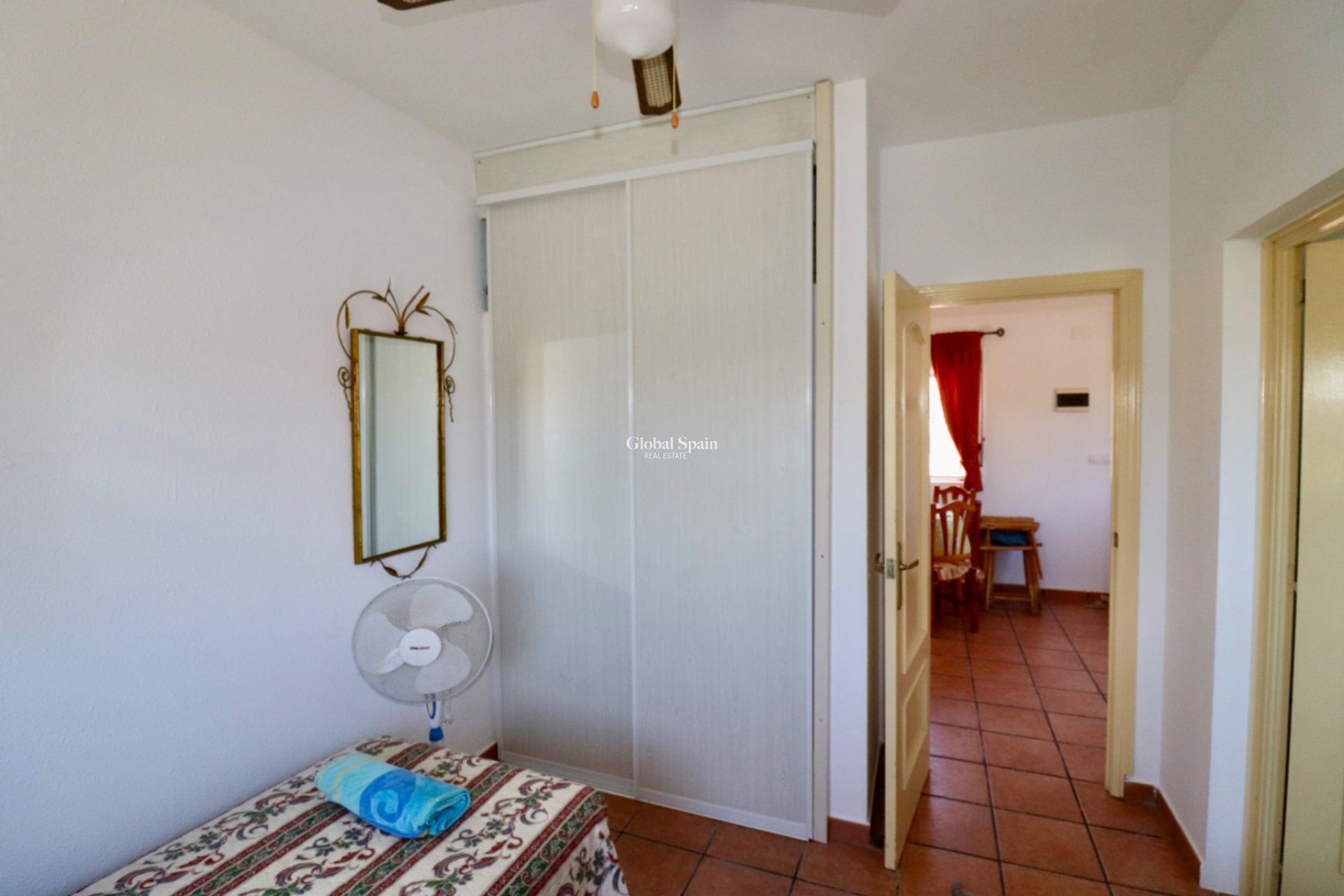 Revente - MAISON -
CATRAL - Catral