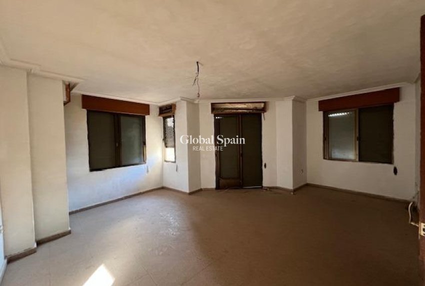 Revente - MAISON -
CATRAL - Comunidad Valenciana