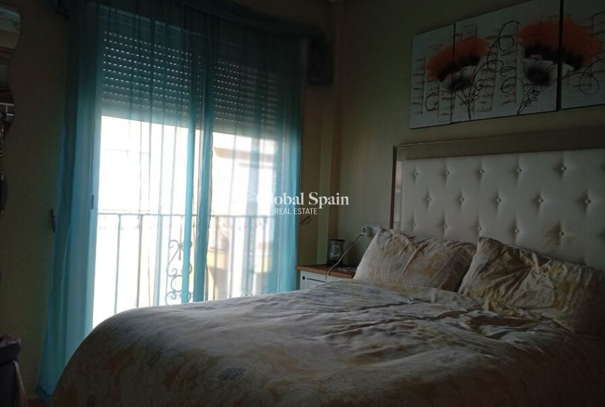 Revente - MAISON -
CATRAL - Costa Blanca