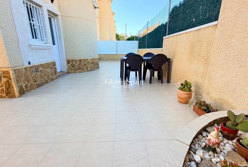 Revente - MAISON -
CIUDAD QUESADA - La Marquesa Golf