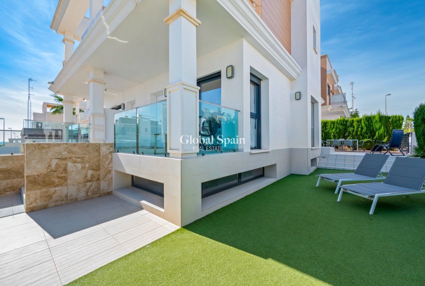 Revente - MAISON -
CIUDAD QUESADA