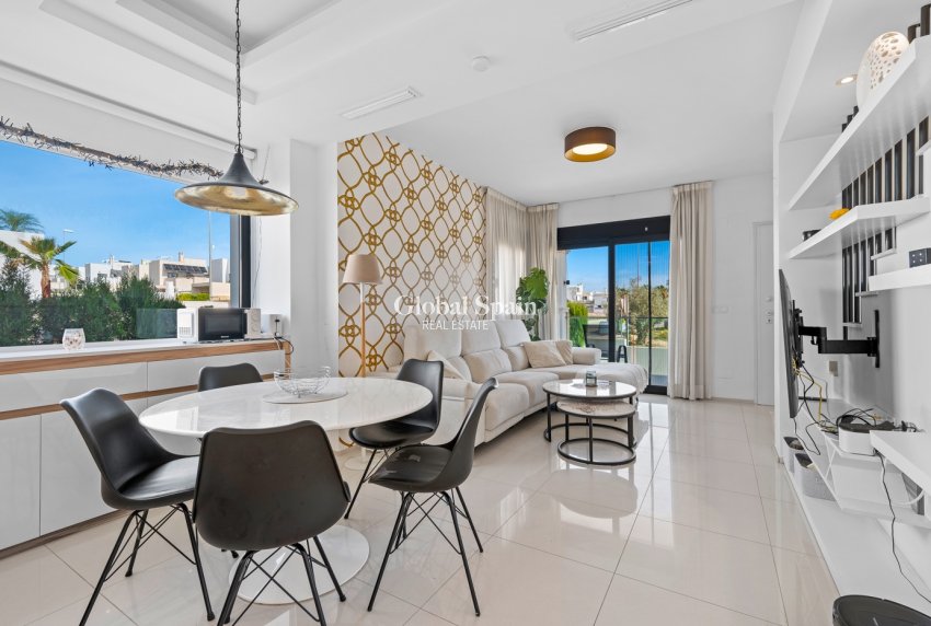 Revente - MAISON -
CIUDAD QUESADA