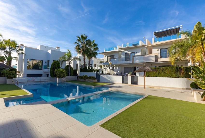 Revente - MAISON -
CIUDAD QUESADA