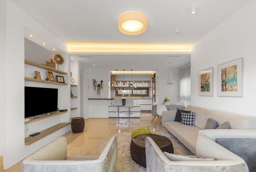 Revente - MAISON -
CIUDAD QUESADA