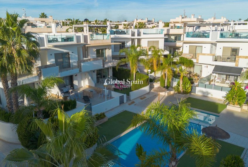 Revente - MAISON -
CIUDAD QUESADA