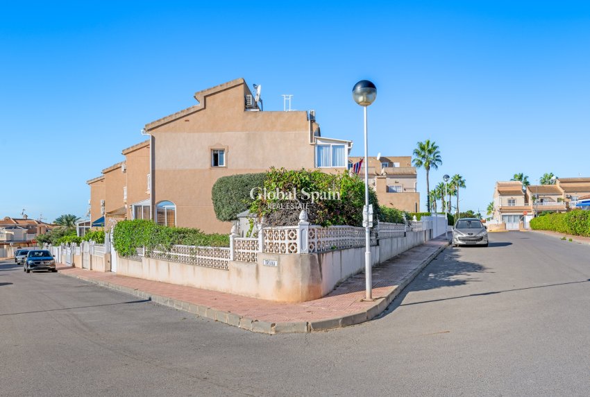 Revente - MAISON -
CIUDAD QUESADA