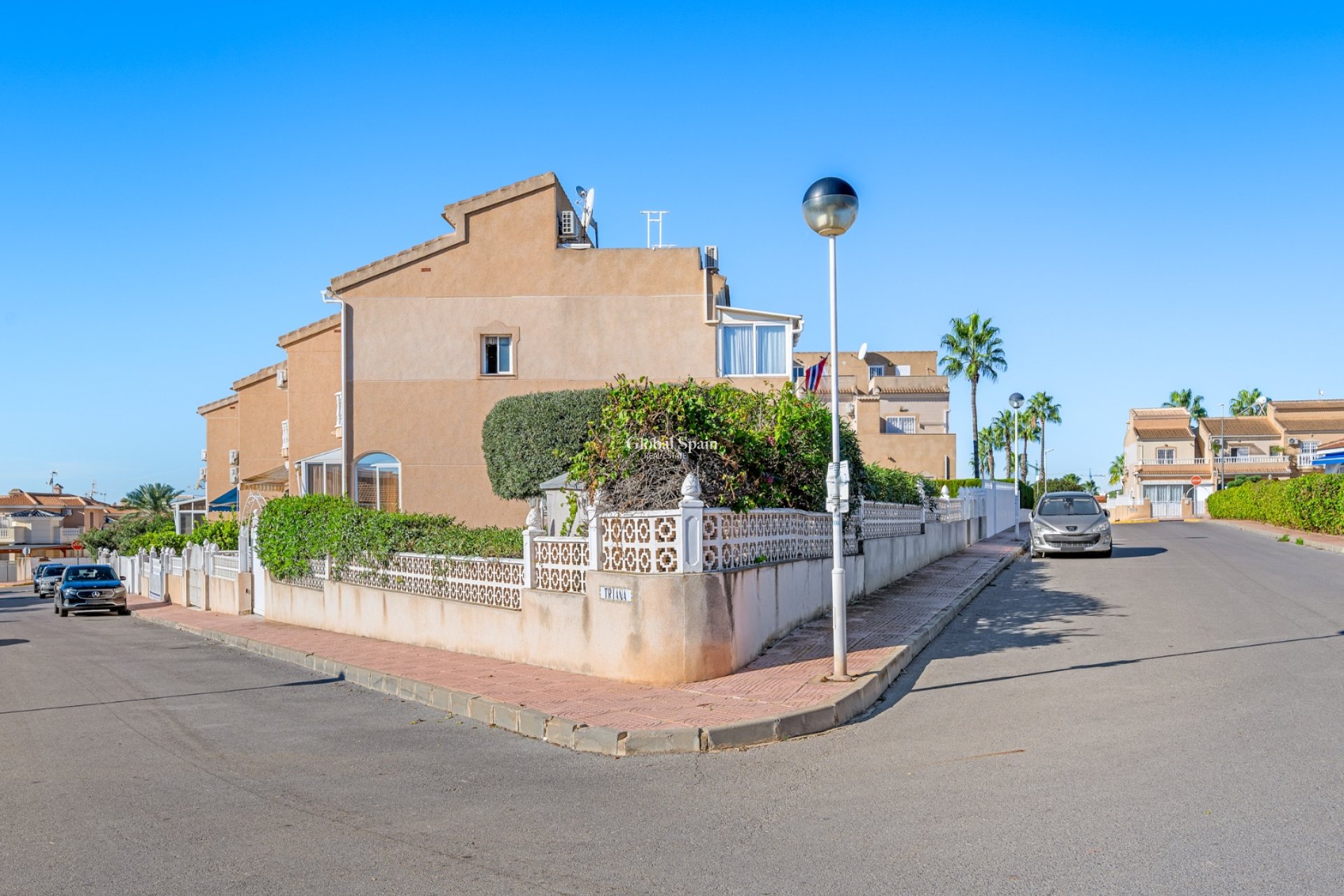 Revente - MAISON -
CIUDAD QUESADA