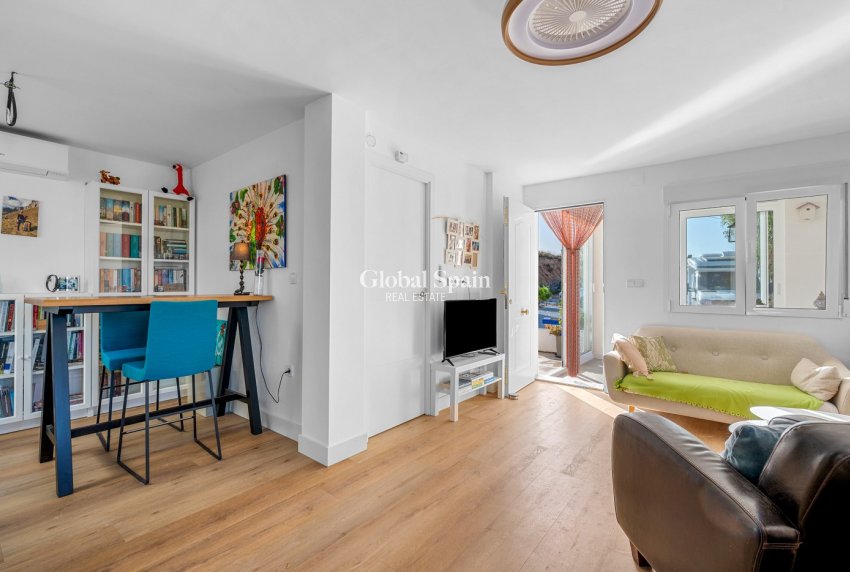 Revente - MAISON -
CREVILLENTE - Inland