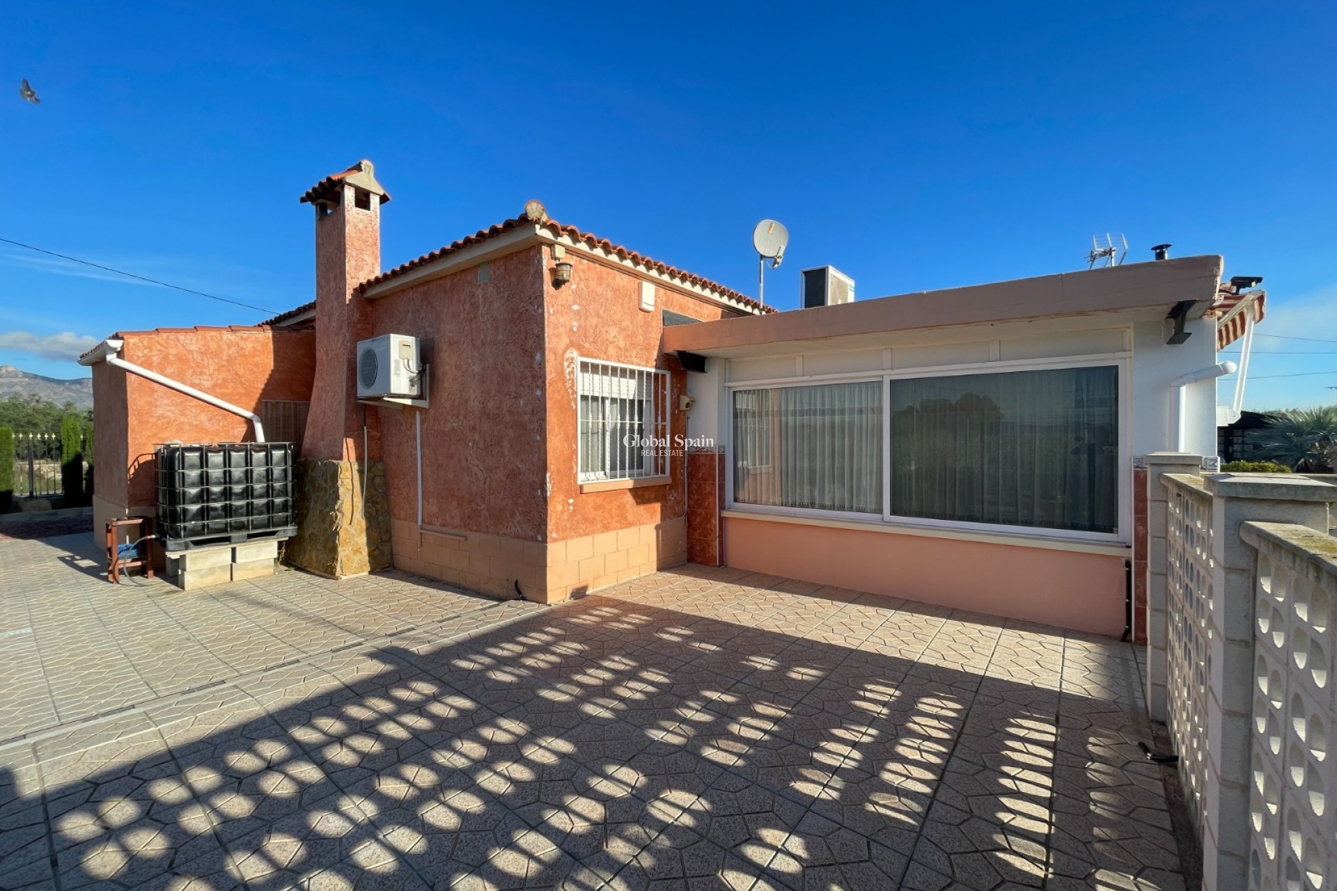 Revente - MAISON -
CREVILLENTE - Inland