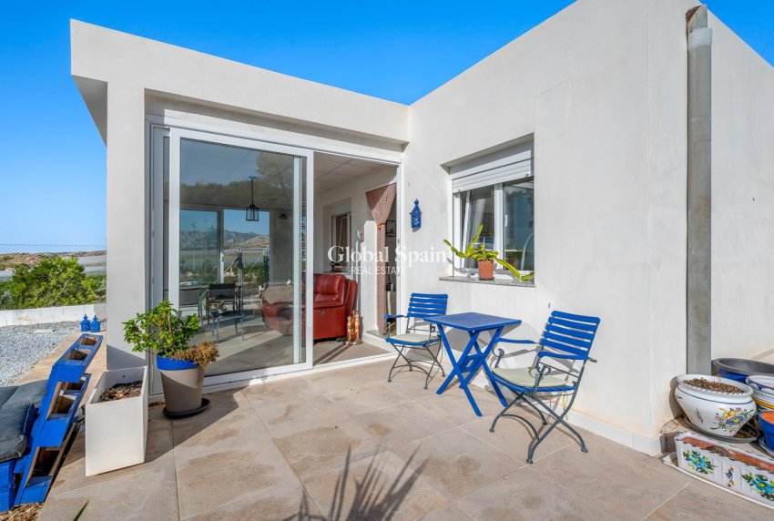 Revente - MAISON -
CREVILLENTE - Inland